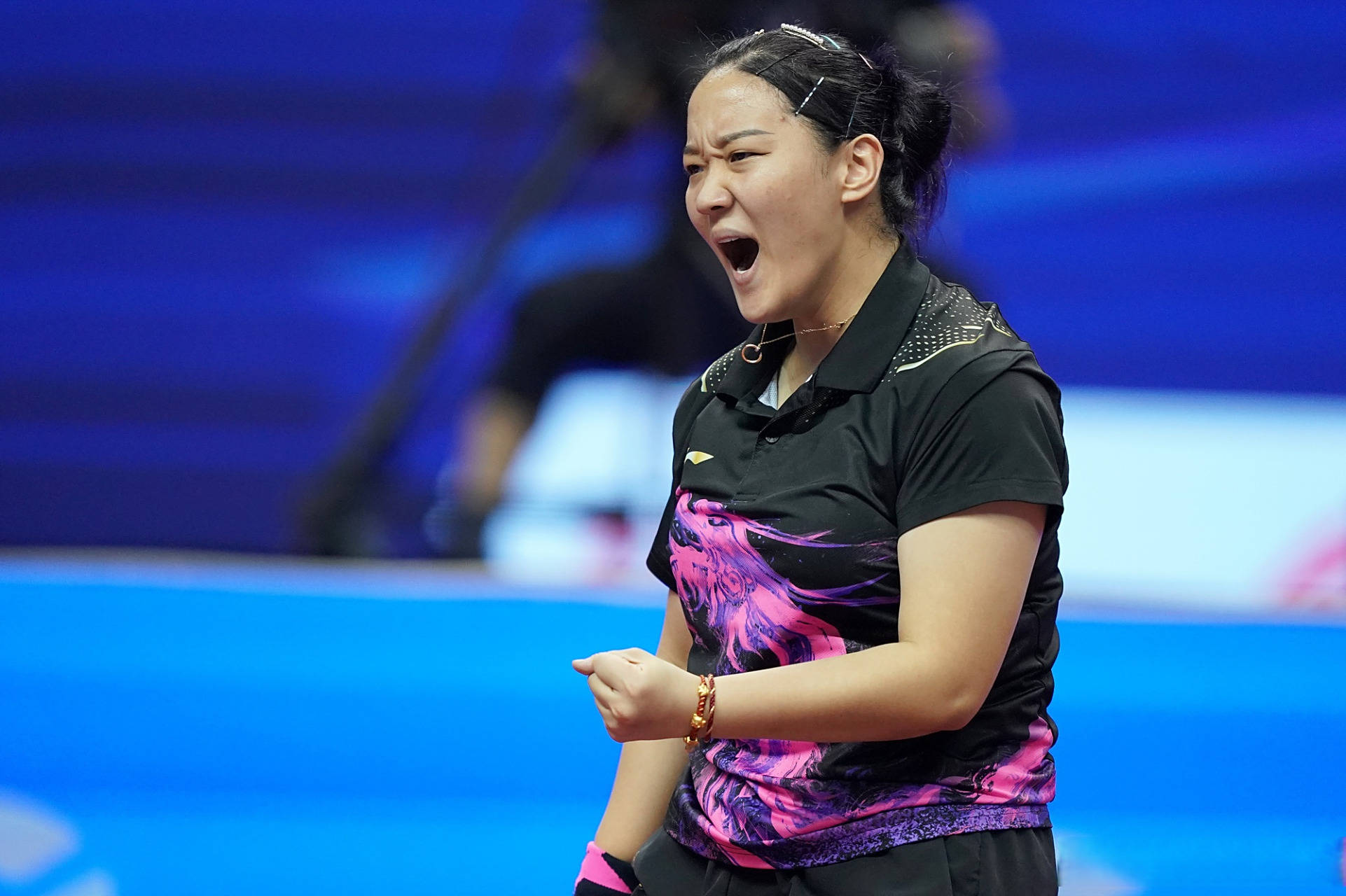 16强诞生！全运会乒乓球比赛战报：王曼昱险遭逆转，陈梦4-0速胜