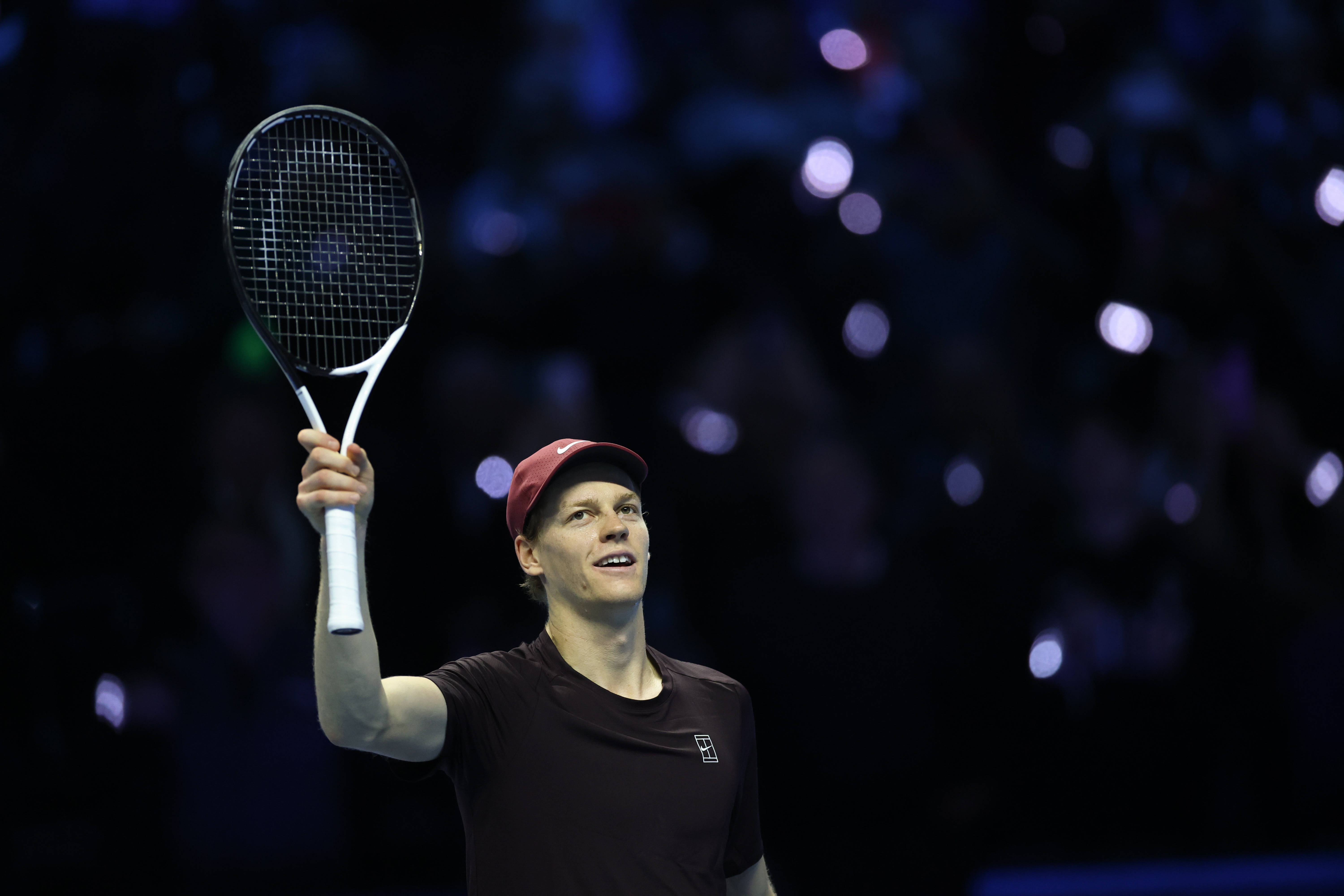 （体育）网球——ATP年终总决赛半决赛：辛纳胜德米纳尔