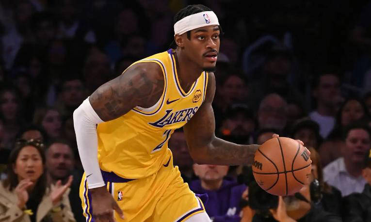 湖人防守体系崩盘，锋线防守大闸范德比尔特难以发挥作用？